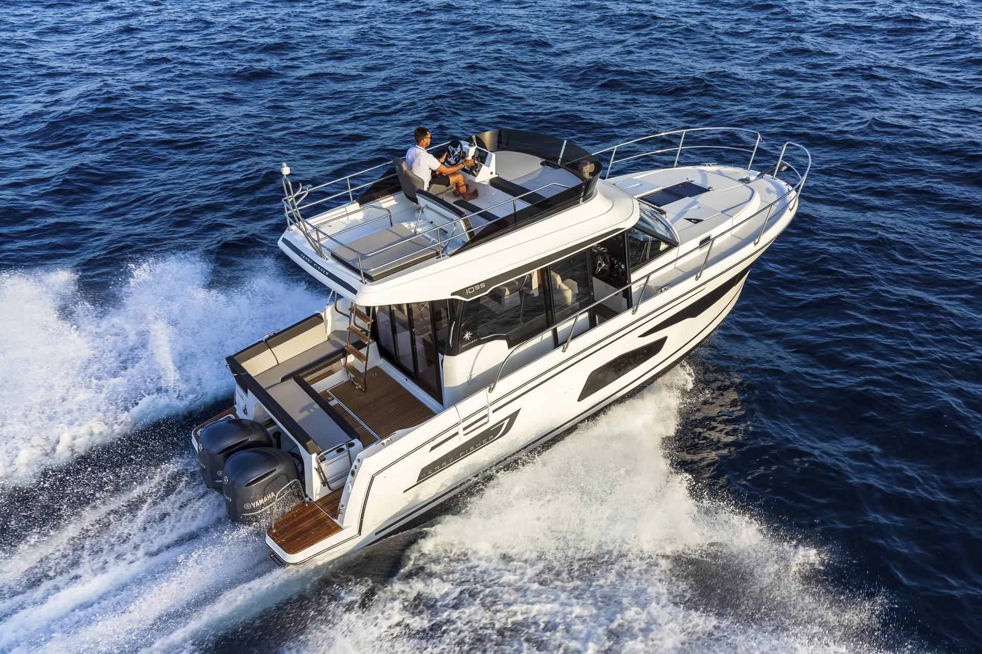 Professional Yacht Excursion in Phu Quoc Island