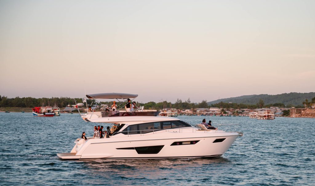 Launching the first-luxury Ferretti Yachts 500 in Vietnam